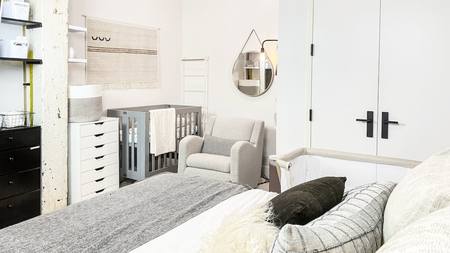 Baby nursery cheap with queen bed